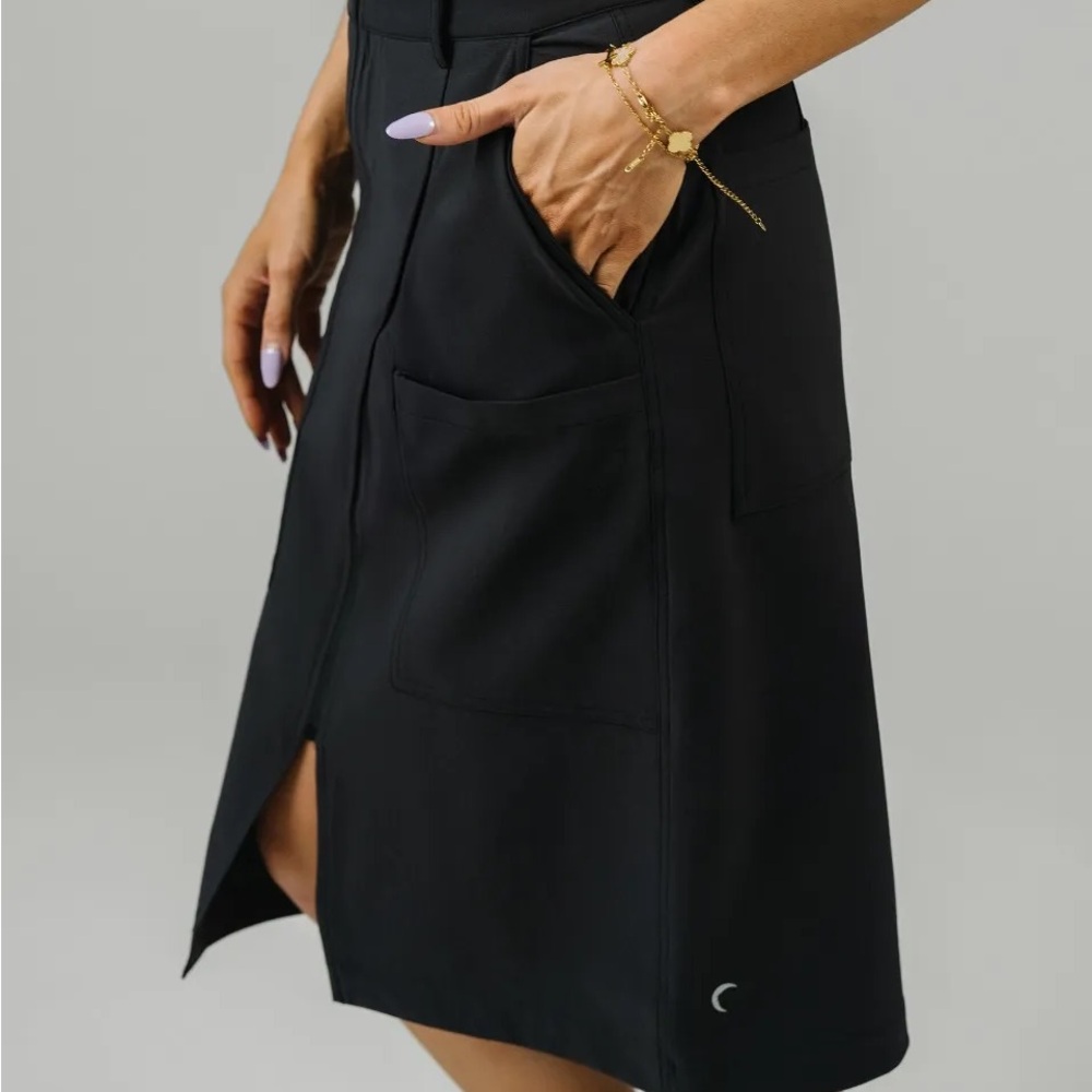 Black Evette Zipper Skirt
